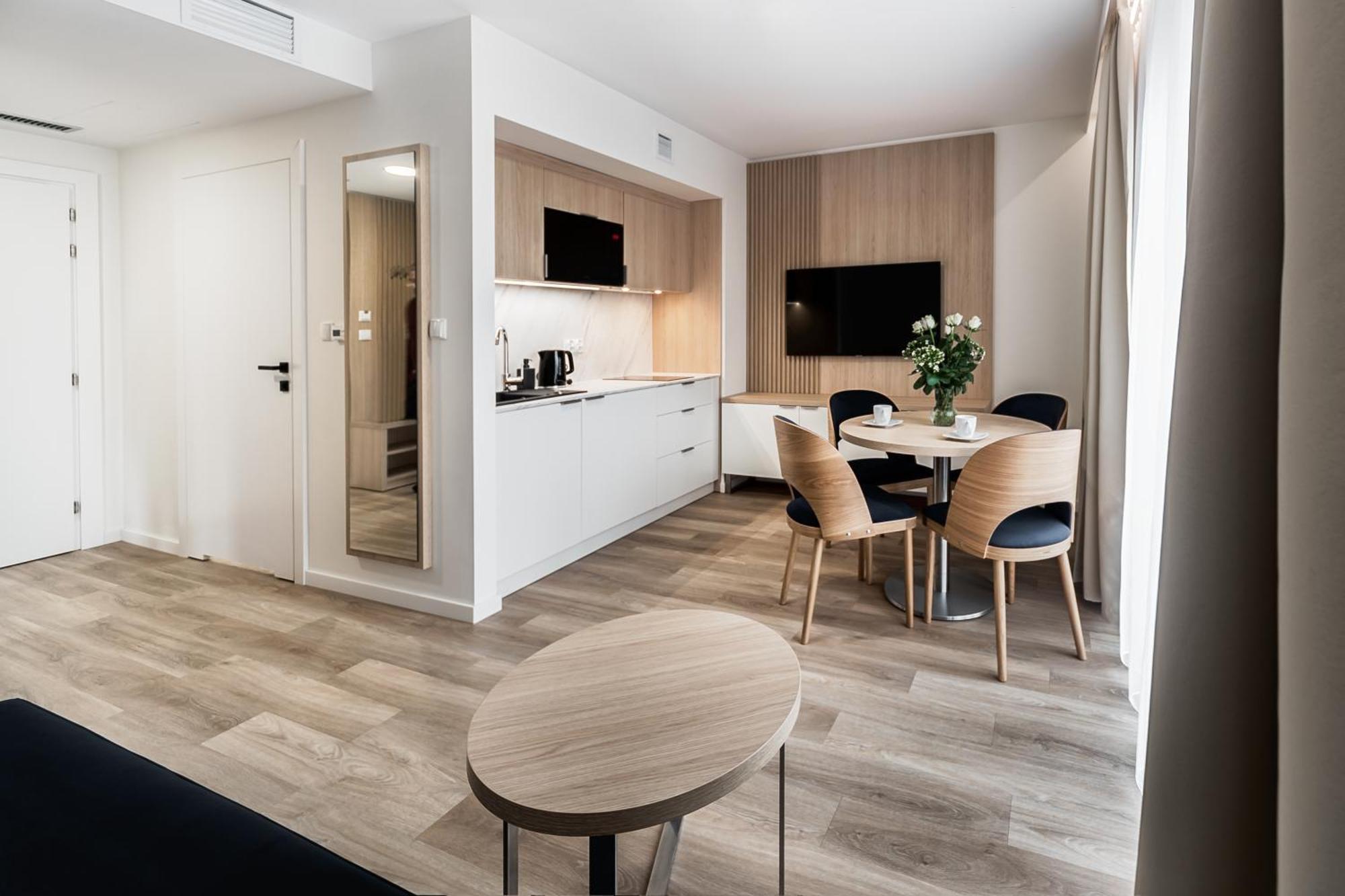 Aurum Aparthotel - Nowe Apartamenty Blisko Plazy - Neue Appartements In Strandnaehe Svinoústí Exteriér fotografie