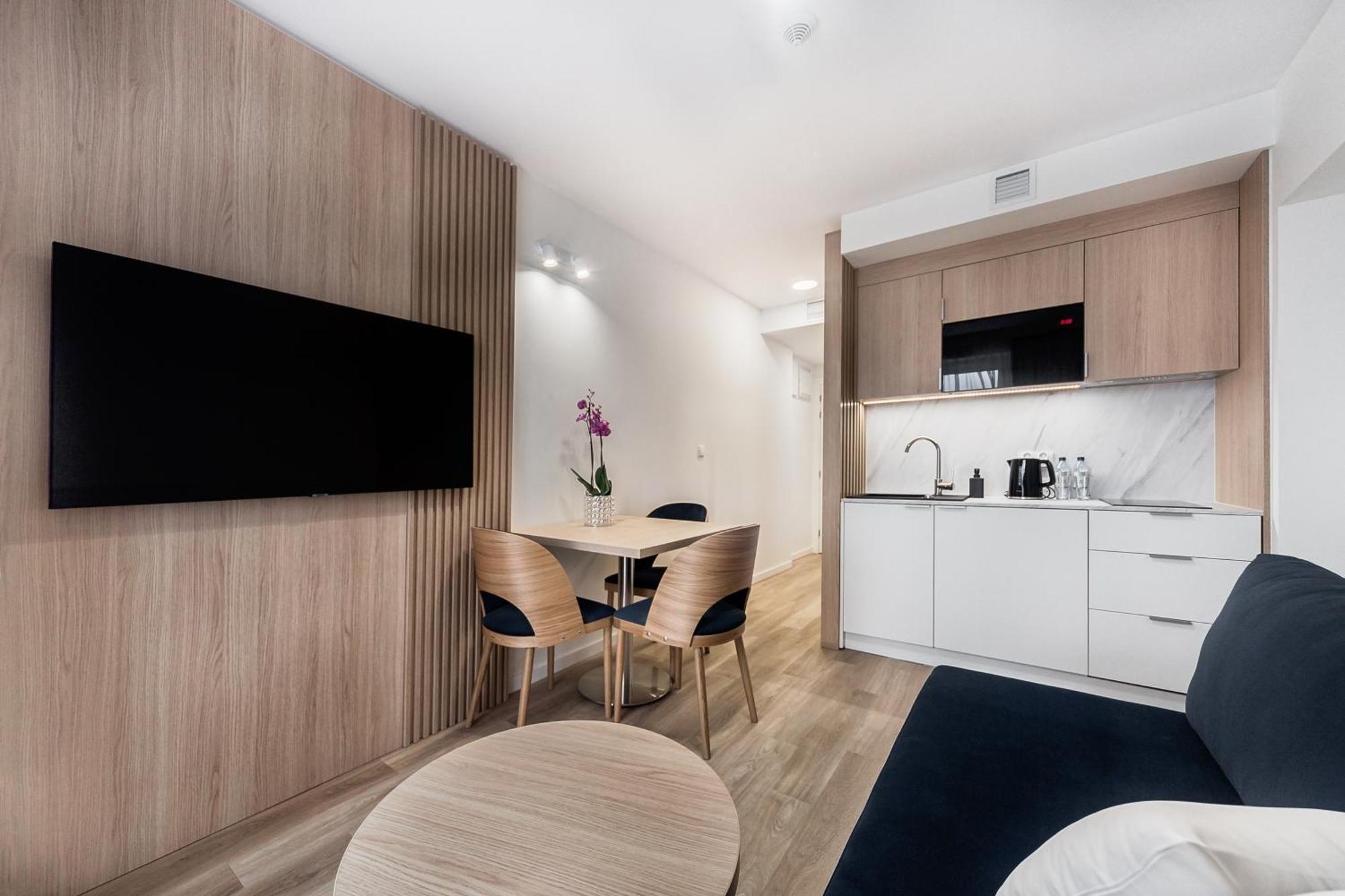 Aurum Aparthotel - Nowe Apartamenty Blisko Plazy - Neue Appartements In Strandnaehe Svinoústí Exteriér fotografie